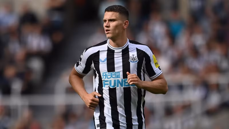 Sven Botman (12 tháng 1, 2000 - Hà Lan - Newcastle)