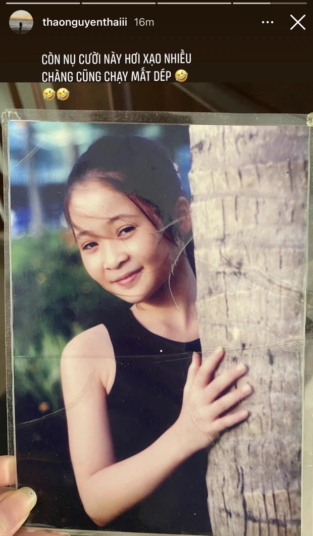 Ai cũng biết Thái Thảo Nguyên hiện tại cực kì xinh đẹp, quyến rũ và sang chảnh. Nhưng hóa ra từ bé, hot girl sinh năm 1998 này đã đáng yêu và có nét