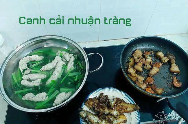 Trước đó, không ít lần dân mạng từng chứng kiến những thảm họa bếp núc khiến ai cũng nghi ngờ tài nấu ăn của một bộ phận hội chị em.