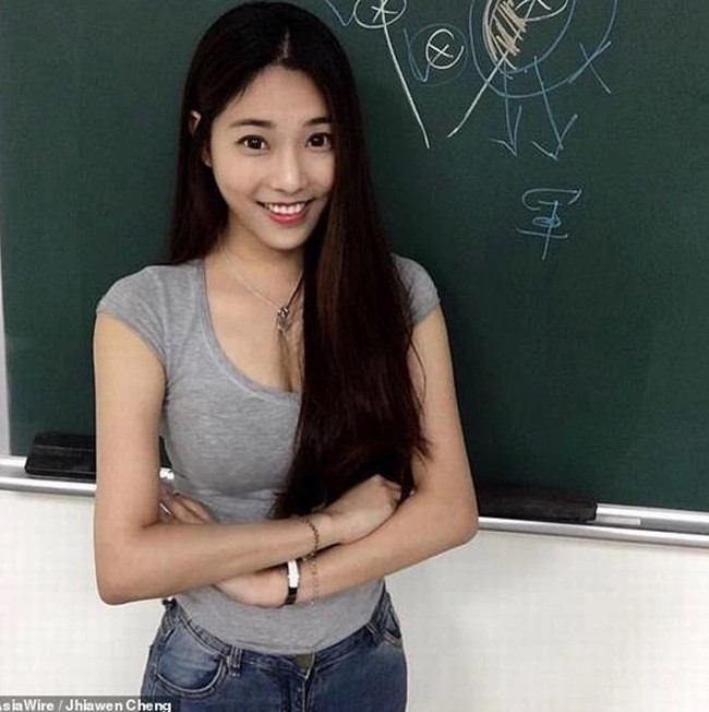 Hiện tại Chen Jhie-wen đã bước sang độ tuổi "băm" nhưng vẫn được khen trẻ trung, xinh đẹp.
