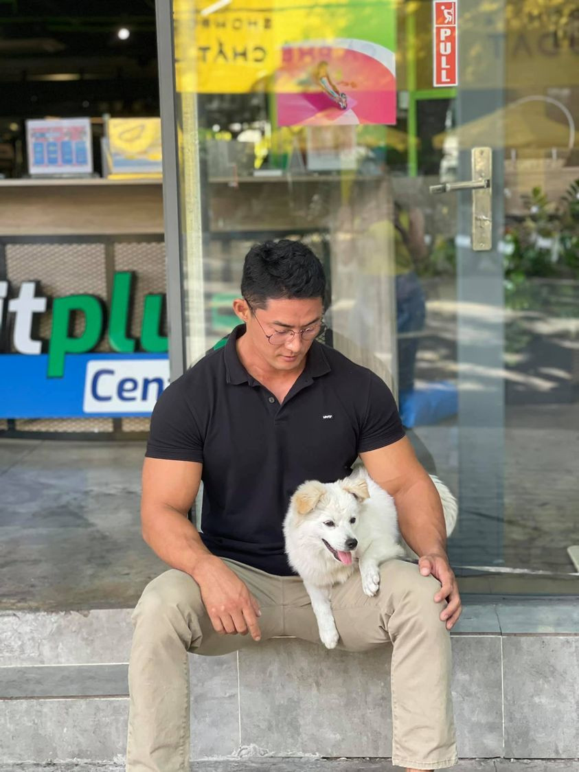 Trước những phản hồi không mấy tích cực, Lee Won chỉ đáp lại bằng bình luận cảm ơn và sẽ tiếp thu ý kiến.