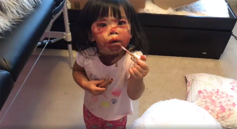 Skill trang điểm của hot girl tuổi lên 3.