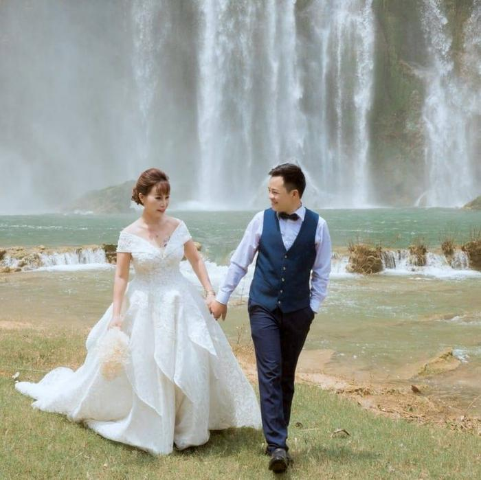 Một số ý kiến khác lại cho rằng, những bài nhảy này không phù hợp với cô Thu Sao. Đồng thời, họ khuyên rằng cô nên chuyển sang những động tác và bộ môn thể dục phù hợp hơn.