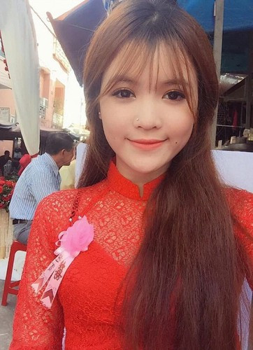 Bà Phương Hằng từng tâm sự: "Vậy là tôi có thêm một đứa con dâu, điều này đồng nghĩa với việc tôi có thêm một đồng minh nữa rồi. Quý vị thấy không, tôi có thêm được đứa con dâu xinh đẹp. Nó đẹp như tôi hồi trẻ vậy"