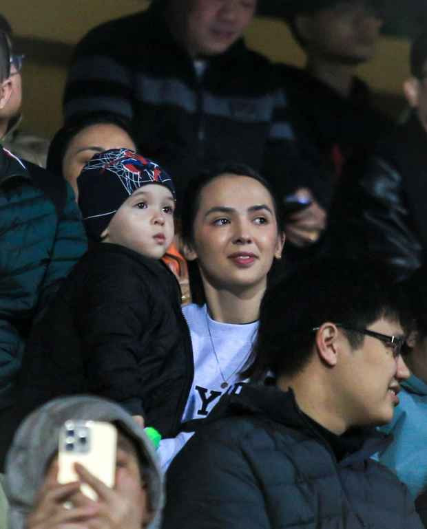 Aneta cũng có bố là người Việt và mẹ là người CH Czech như Filip. Cặp đôi tổ chức lễ cưới năm 2021 và đã có một cậu con trai