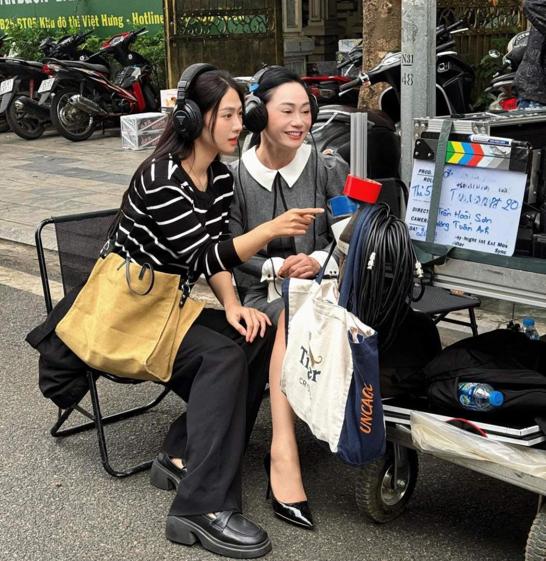 Nhìn lại khoảng thời gian trước đó, Lê Bống chia sẻ: "Ngày trước tôi không phân định được ranh giới giữa phản cảm và gợi cảm là như thế nào, vì tôi thường hay học theo. Tôi thấy trên mạng những bức hình, những video,... đặc biệt là ở nước ngoài rất đẹp. Chính bản thân tôi cũng cũng thích và khi đọc bình luận dưới những hình ảnh ấy tôi cũng thấy mọi người thích và ủng hộ. Thế nên tôi chỉ đơn giản là học tập theo...