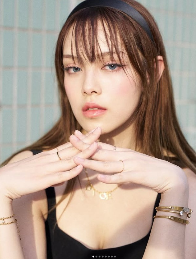 Cụ thể, cô nàng Demiumiu được nhiều người biết đến nhờ vẻ ngoài xinh đẹp và phong cách hiện đại, đã chia sẻ video của mình trên mạng xã hội.