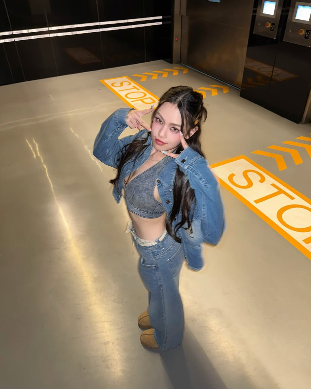 Demiumiu là hot girl đến từ Thái Lan. Trên trang cá nhân, cô nàng thường xuyên khoe những bức ảnh xinh đẹp và quyến rũ của bản thân.