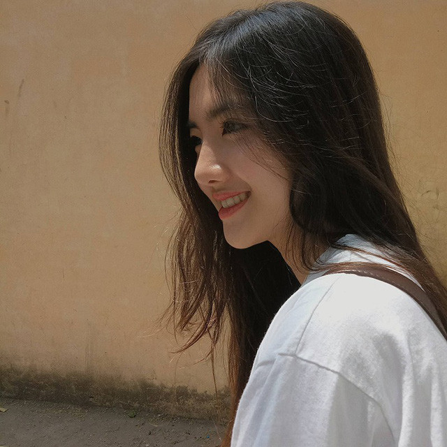 Mỹ Kiều chia sẻ thêm, cô nàng cũng có ý định tham gia một cuộc thi nhan sắc khi đã có đủ tự tin và trải nghiệm.