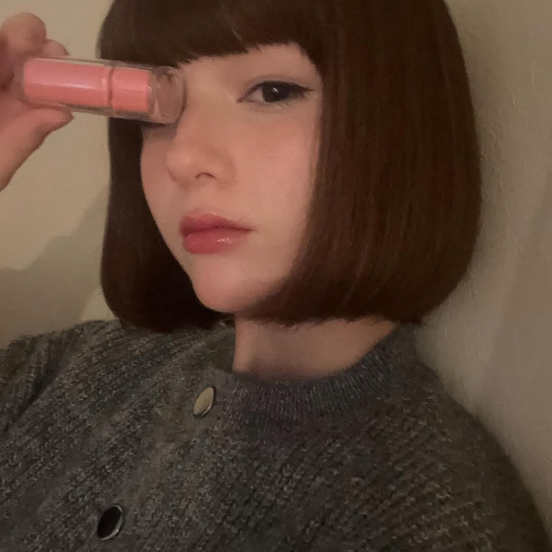 Nếu lướt qua hình ảnh của Alice Robins, chắc hẳn không ít người nhầm tưởng đây là Xoài Non.