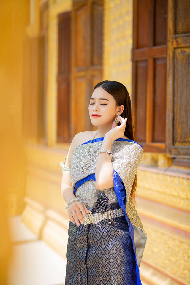 Vào thời điểm tham gia cuộc thi Thách thức danh hài, Ngân Thảo không có gì trong tay, bản thân cũng gặp khó khăn vì kinh tế eo hẹp, không đủ tiền trang trải và làm lại răng.