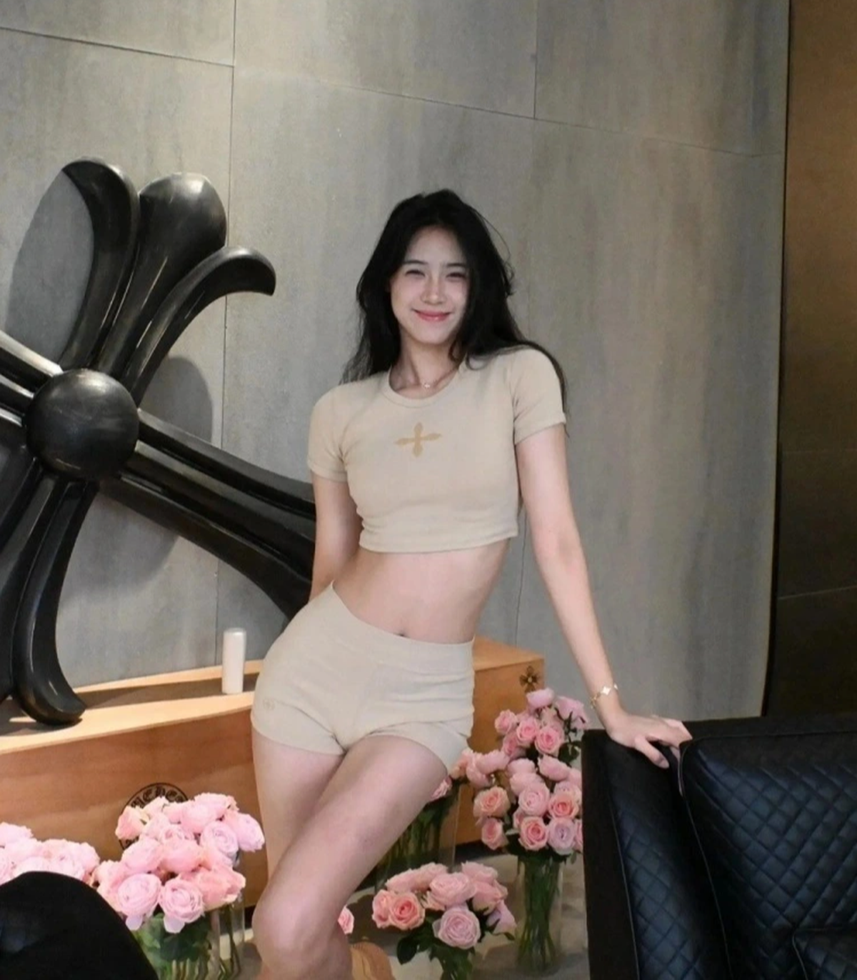 Tuy không phải là nhân vật nòng cốt trong đội, mỗi khi thi đấu, Zhuo Shi luôn thu hút sự chú ý của khán giả.