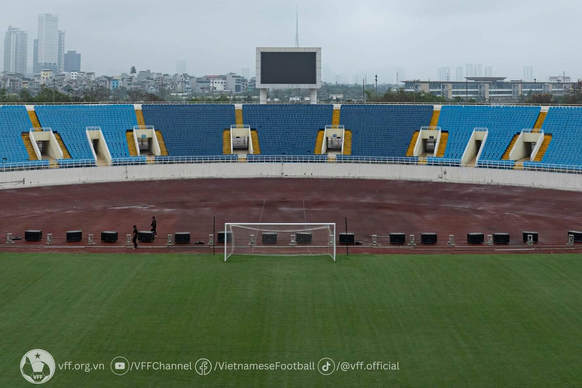 Theo Liên đoàn Bóng đá Việt Nam, vé xem trận Việt Nam và Indonesia có 4 mệnh giá: 200.000 đồng/vé, 300.000 đồng/vé, 450.000 đồng/vé và 600.000 đồng/vé.