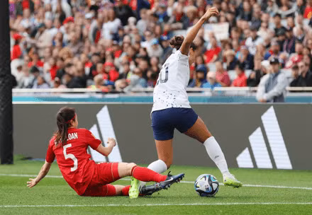 Thua 3-0 truoc DKVD My, doi tuyen nu Viet Nam thi dau qua cam-Hinh-7