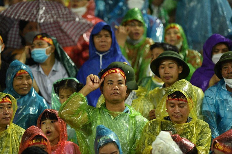 Ánh mắt mòn mỏi ngóng bàn thắng của các học trò HLV Park Hang Seo.