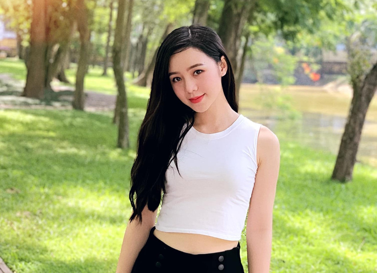 Gương mặt thành công nhất trong dàn hot girl Kem Xôi TV chắc chắn là Quỳnh Kool. Thậm chí, nữ diễn viên sinh năm 1995 còn vượt mặt cả Minh Tít và Trung Ruồi, để trở thành gương mặt tiêu biểu đại diện cho thế hệ diễn viên trẻ của VTV.