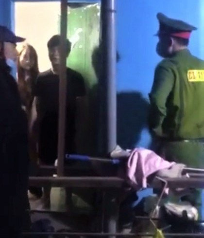 Nam thanh nien tu vong voi vet thuong o nguc