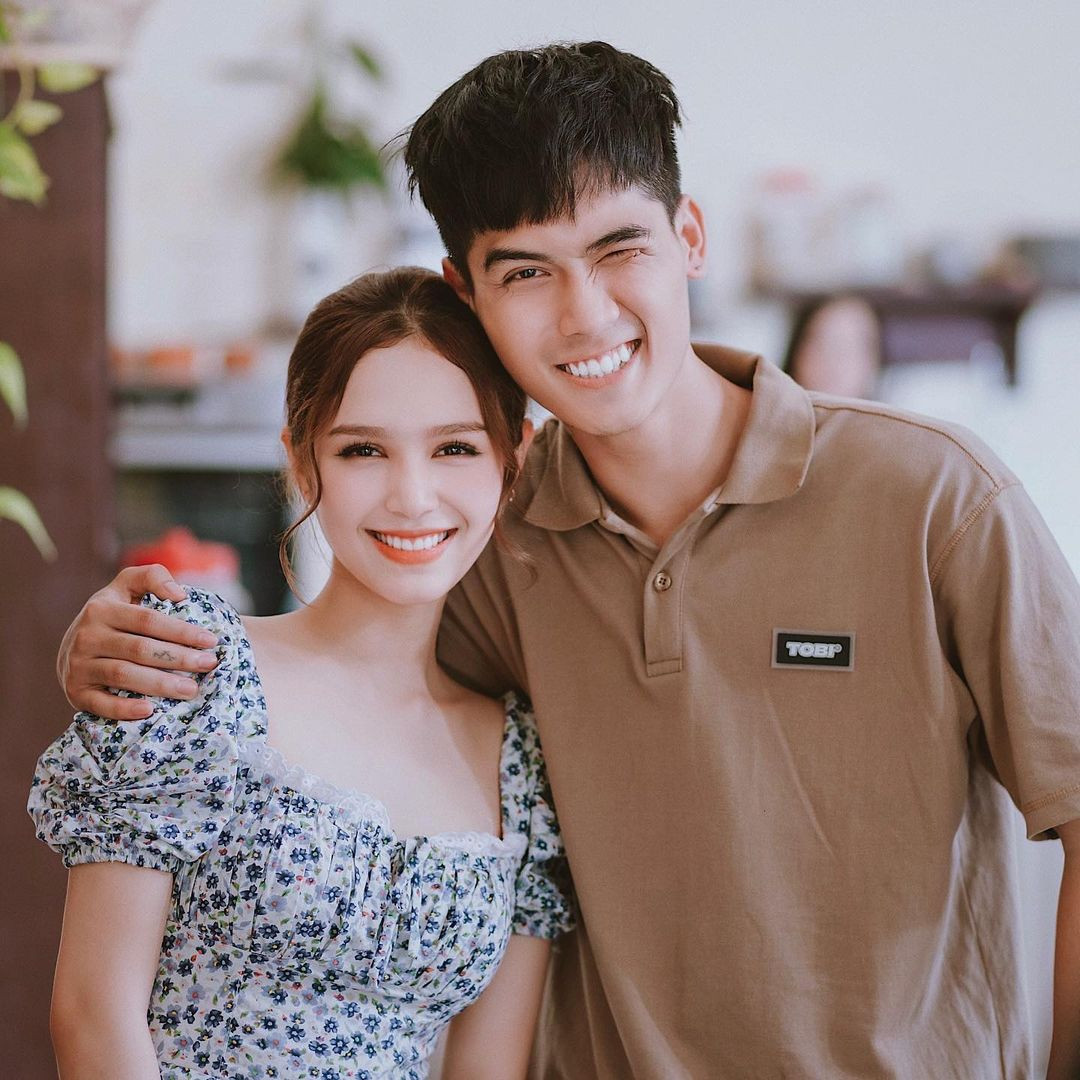 Ở dưới bình luận, bên cạnh những lời ngợi khen dành cho nhan sắc xinh đẹp của hot girl Xoài Non, thì nhiều người cũng nhắc khéo Xemesis.