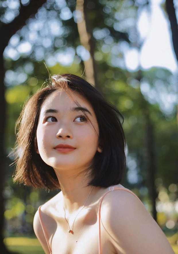 Phải thừa nhận rằng, muốn tìm một cô nàng hội tụ đủ các yếu tố "xinh, sang, có gu, tài năng" thì thực ra cũng khó. Tuy nhiên, một khi "khai quật" được họ, bạn chắc chắn sẽ phải không ngừng trầm trồ điển hình như trường hợp của hot girl RMIT có tên Nguyễn Ngọc Xuân.