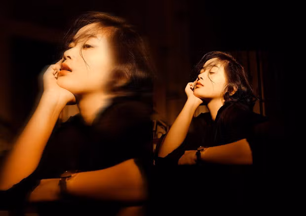 Nguyễn Ngọc Xuân hay còn gọi là Eugenie (quê Tiền Giang), hiện sinh sống cùng gia đình tại Sài Gòn. Cô nàng sinh năm 1999 là sinh viên ngành Truyền thông chuyên nghiệp của trường ĐH RMIT Việt Nam.