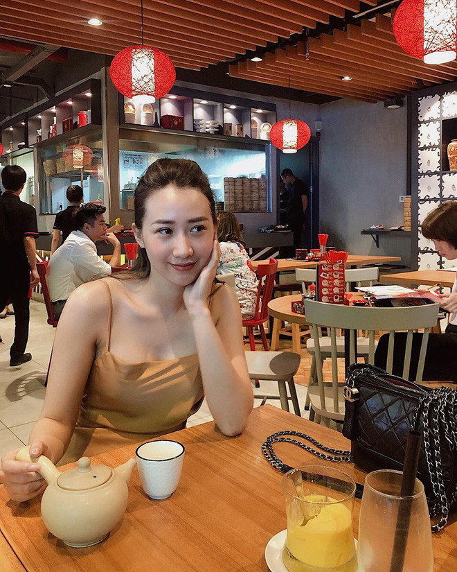 Có thể thấy, dù đăng khá ít hình nhưng mỗi tấm hình Kiều Ly chọn lựa đều rất chất lượng.