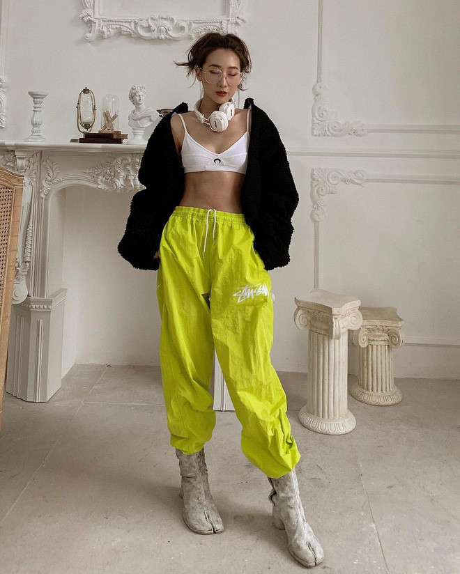 Với đường đua bikini sớm trước hè năm nay, "bà chủ Hà thành" Kiều Ly Phạm được coi là nhân tố mới nhưng tiềm ẩn vô vàn điều thú vị.