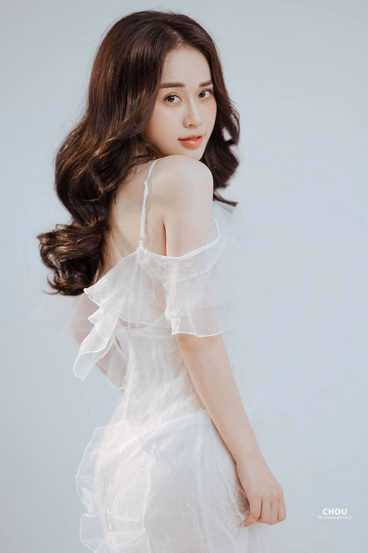 Sở hữu body gợi cảm, không chút mỡ thừa, MC Mai Phương tiết lộ cô áp dụng chế độ ăn uống hợp lý và tập luyện nhẹ nhàng.