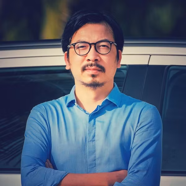 “ Giáo sư Cù Trọng Xoay” là một trong những cái tên gây được tiếng vang cho người theo dõi truyền hình nhiều năm về trước trong chuyên mục Hỏi Xoáy – Đáp Xoay của chương trình Thư giãn cuối tuần trên VTV3.