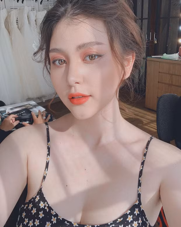 Nhật Anh sở hữu thành tích cực ấn tượng trên MXH, dù chẳng tham gia showbiz hay hoạt động nghệ thuật. Hiện tại, con lai Mỹ này lại hút hơn 149.000 người theo dõi trên Instagram.