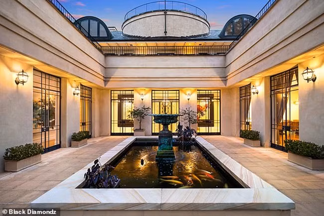 Năm 2007, Monika Tu nghỉ hưu một thời gian ngắn để tận hưởng cuộc sống với con gái nhưng đã quyết định lập công ty khác sau đó 2 năm.