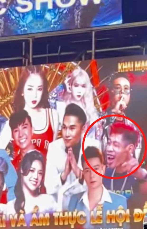 Mới đây, một hội chợ ẩm thực diễn ra ở Bắc Ninh đã tổ chức một show ca nhạc mang tên HZC Show. Sẽ không có gì đáng nói nếu người ta không vô tình bắt gặp được hiện tượng mạng từng làm sóng gió TikTok thời gian qua là Thông Soái Ca.