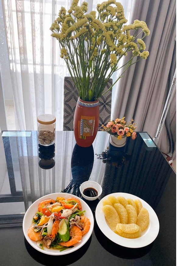 Một vài món ăn đơn giản được Trâm Anh thực hiện và đăng tải lên trang cá nhân.