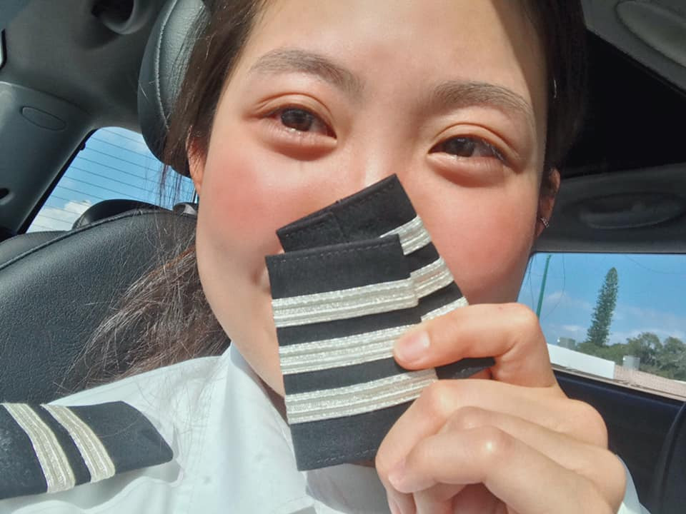 Có thể nói Mạch Khanh là một cô gái vô cùng mạnh mẽ khi dám theo đuổi đam mê, làm những việc hữu ích đóng góp cho cộng đồng.