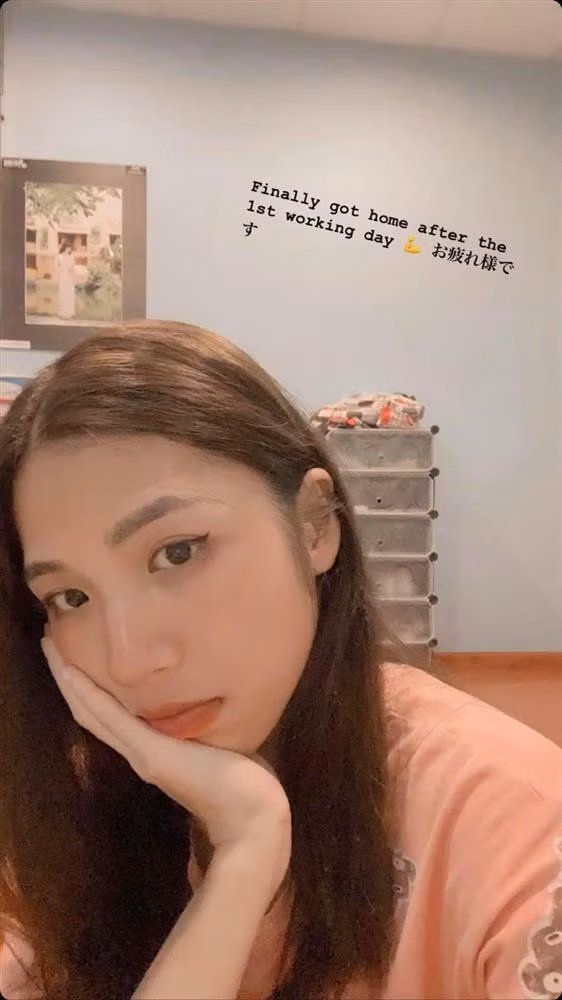 Kể từ khi sang Nhật du học, Lan Thy ít khi xuất hiện trên mạng xã hội, những hình ảnh đăng tải trên trang cá nhân cũng thưa thớt dần.