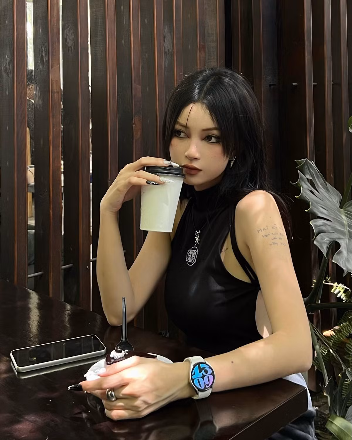 Trang cá nhân của Kỳ Hân đã có hơn 38.000 lượt theo dõi. Mỗi bài post lên Instagram của Kỳ Hân đã thu hút được 1000 - 2000 lượt like.