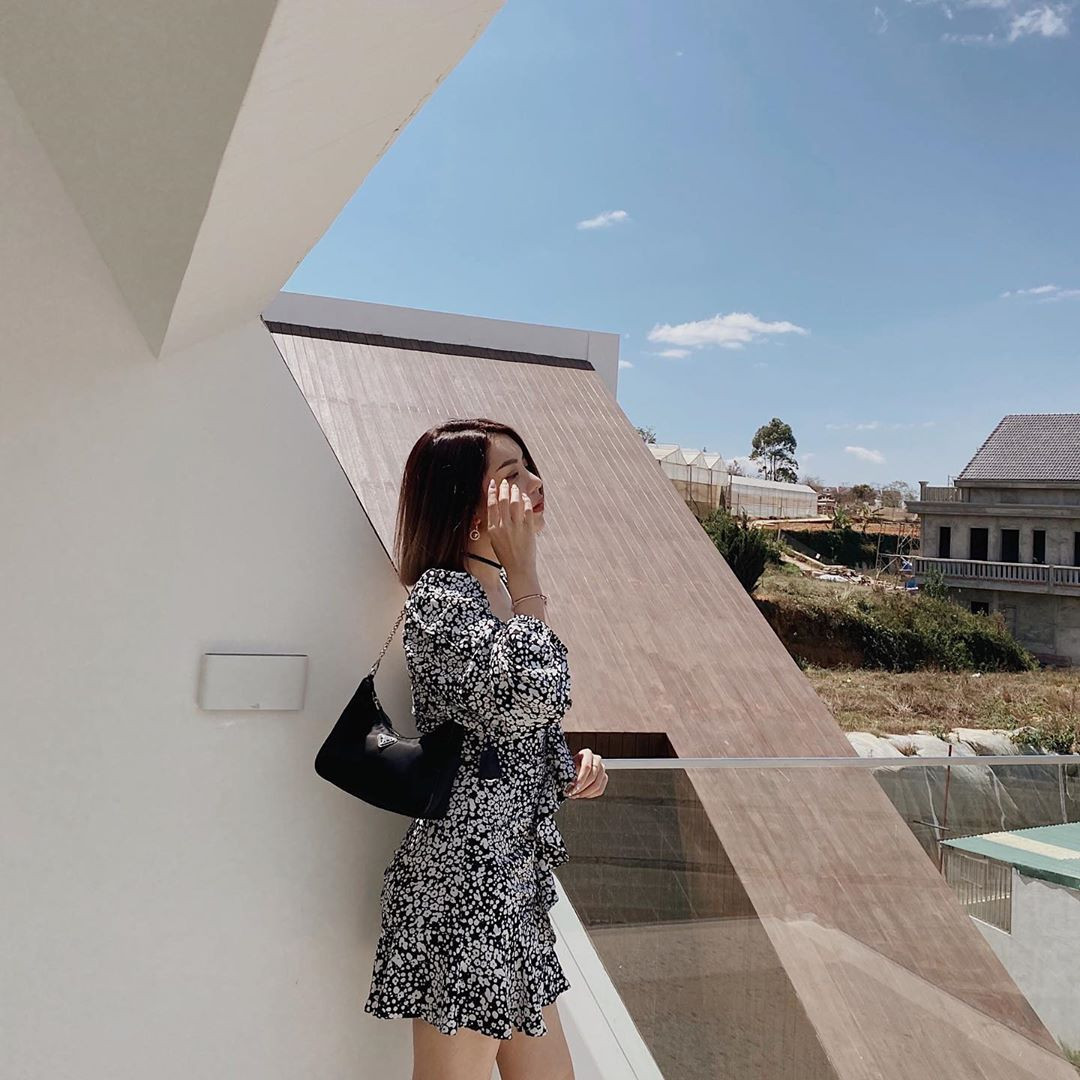 Hạt Mít cũng cho ra bức ảnh "so deep" trên sân thượng.