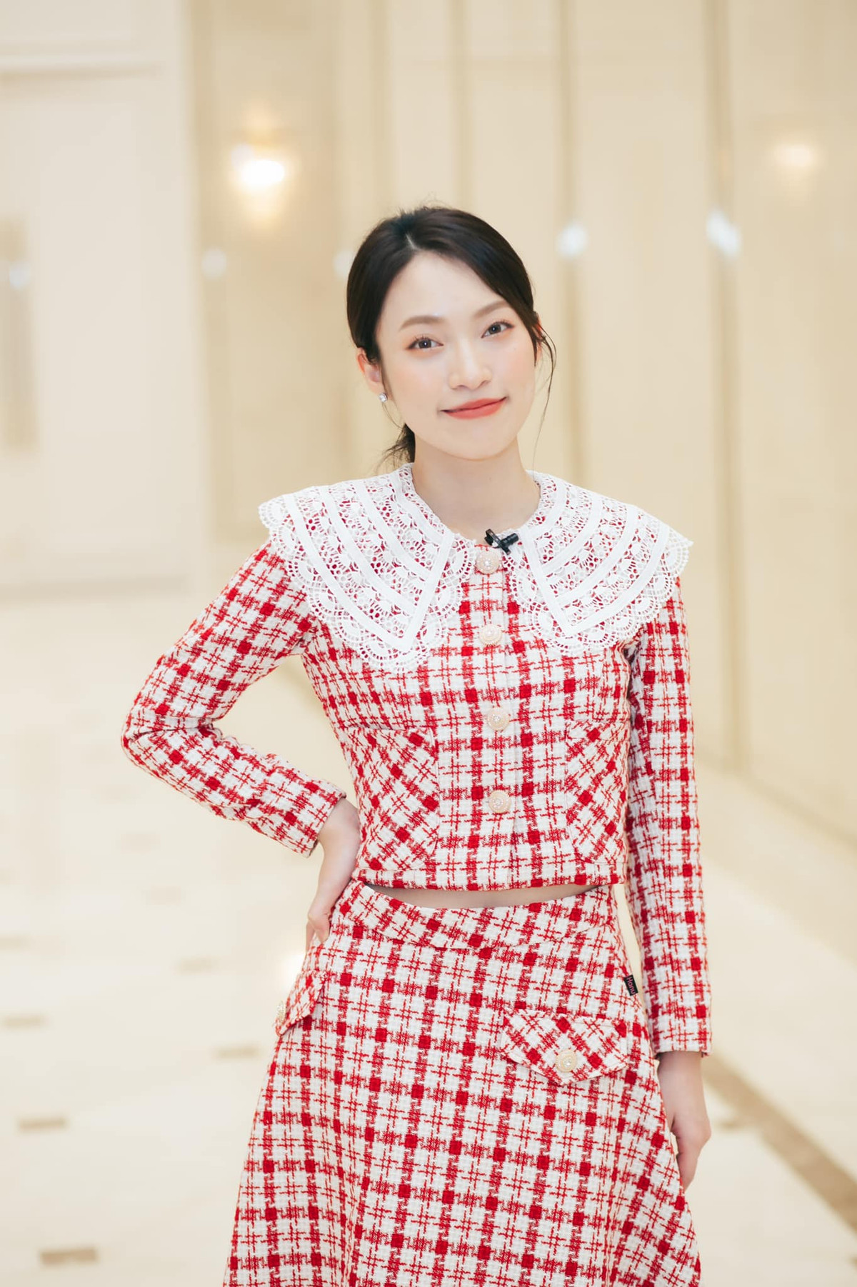 Được biết, ngay từ khi mới học lớp 9, Khánh Vy đã có thể tự kiếm được khoản thu nhập đầu tiên với nghề dẫn chương trình thiếu nhi. Mỗi số dẫn, nữ MC Gen Z này ngày ấy có thể kiếm được số tiền 50.000 đồng.