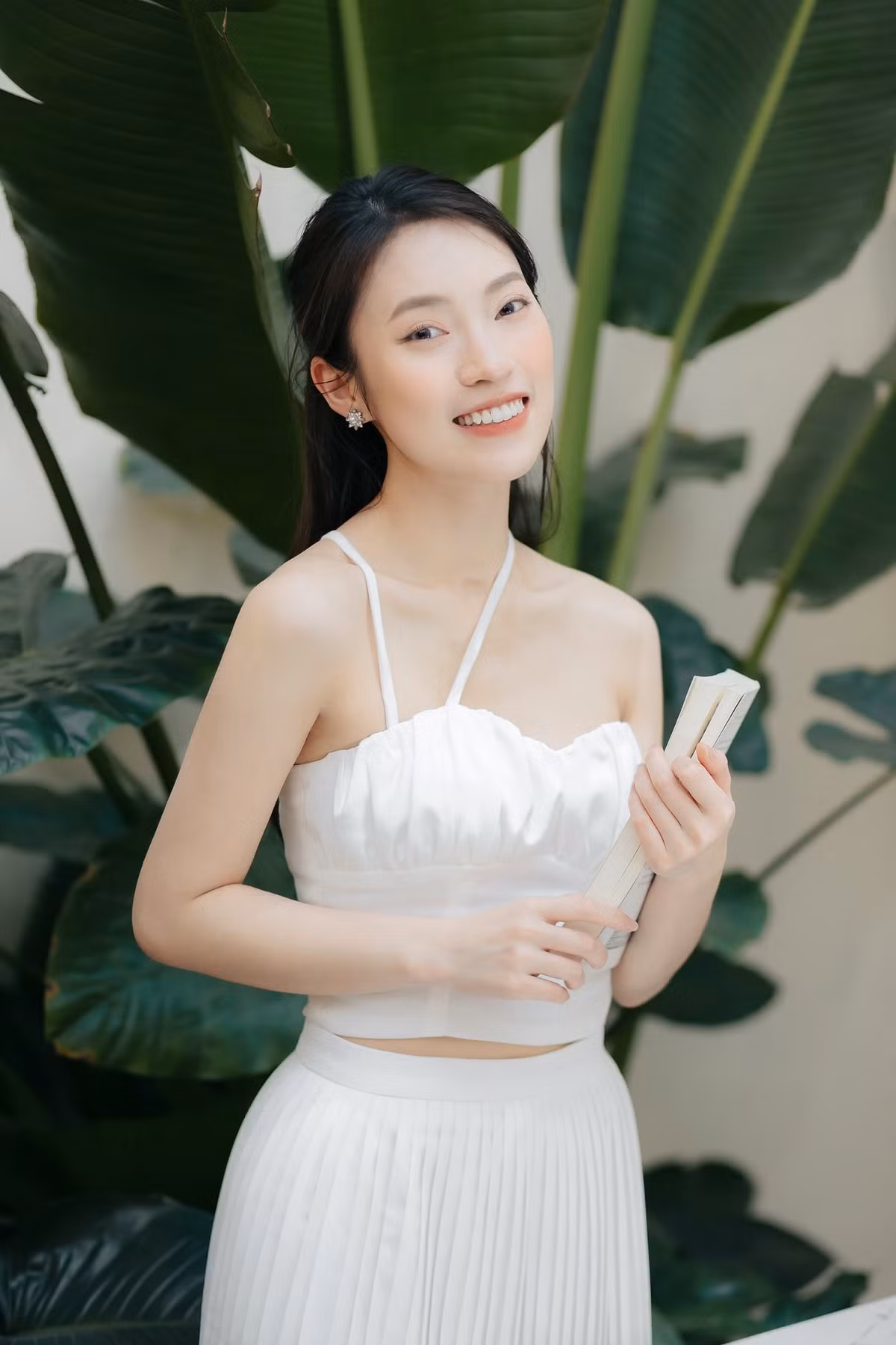 Sau khi lên đại học, Khánh Vy có cơ hội được xuất hiện nhiều hơn trong các chương trình của VTV.