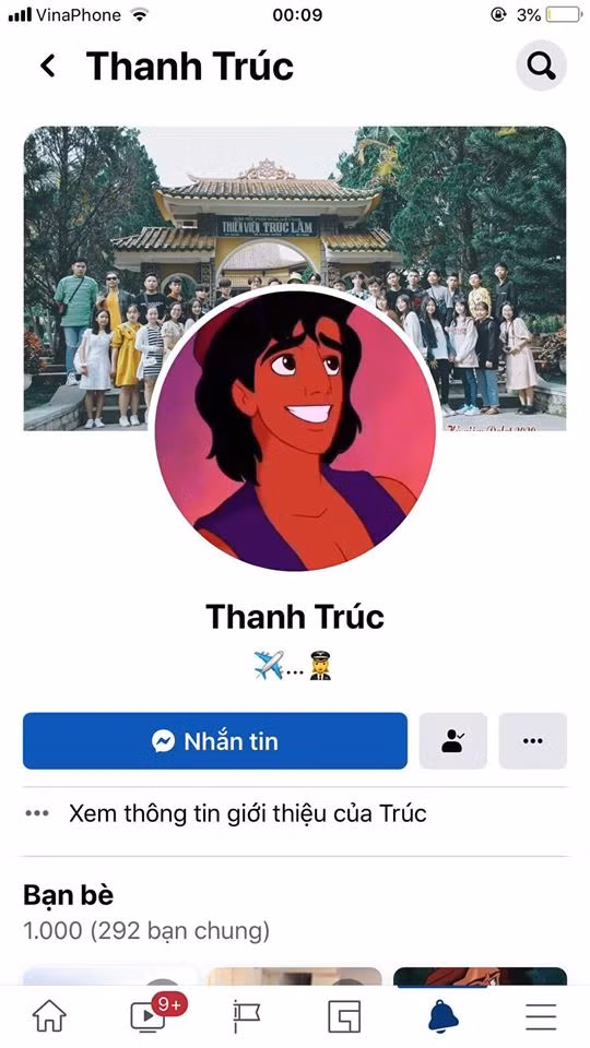 Trái ngược lại nhân vật Aladin lại có fan hâm mộ là một bạn nữ. Mời quý độc giả xem video: Bắt chước hoạt hình, bé 5 tuổi cầm ô nhảy từ tầng 11 xuống đất - Nguồn: VTC14