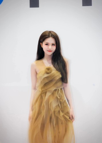 Nhờ sở hữu body “đẹp như tạc”, nữ coser này ngày càng được yêu mến và nhận được sự ủng hộ lớn từ phía cộng đồng.