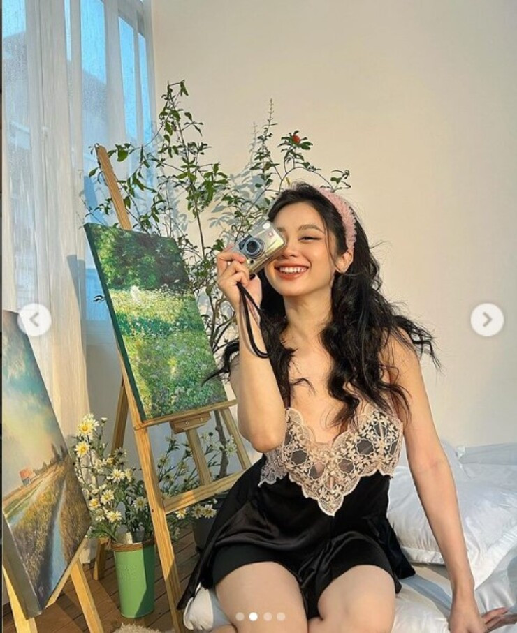 Sau màn "comeback", người ta nhận ra phong cách thời trang của Hàn Hằng đã có những thay đổi.