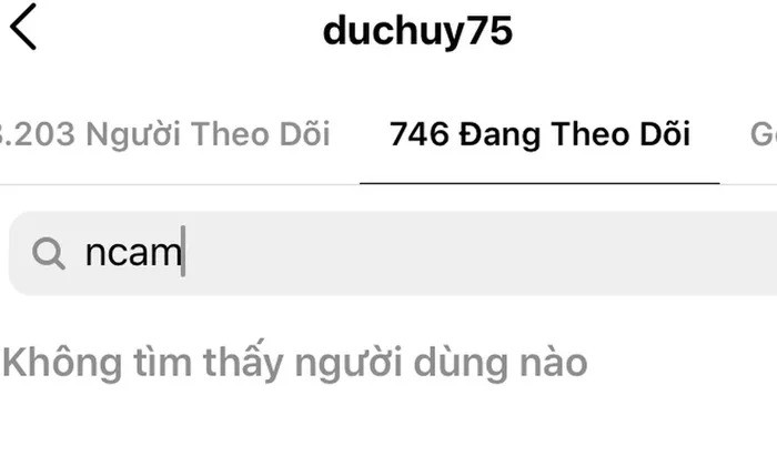 Tuy nhiên chưa kịp công khai thì mới đây, netizen đã "soi" ra được bằng chứng cho rằng doanh nhân Đức Huy và Cẩm Đan đã chính thức "đường ai nấy đi".