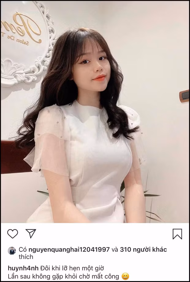 Trước những màn "vung thính" ngập trời của Huỳnh Anh, nhiều dân mạng đã để lại bình luận với đại ý rằng: "Thả thính như này bảo sao Quang Hải không mê cho được".