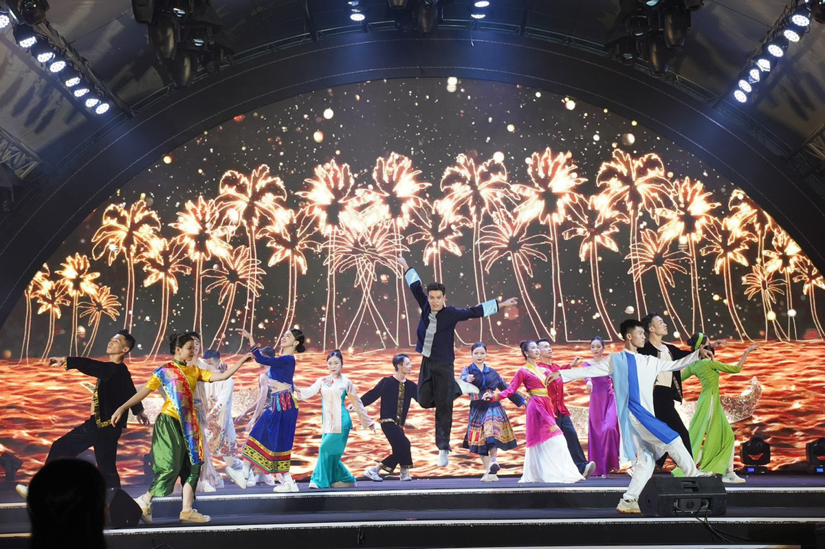 Chuong trinh nghe thuat giao luu Viet - Han mau sac cuoi tuan-Hinh-2