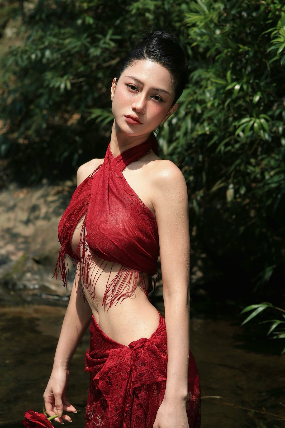 Ngọc Bích từng thu hút sự chú ý trên mạng xã hội vì vứt danh hiệu người đẹp vào sọt rác nhằm lật tẩy những chiêu trò cũng như bất cập trong các cuộc thi sắc đẹp, gây nên làn sóng tranh cãi trái chiều.