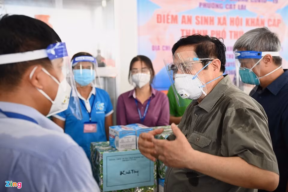 Chuyen thi sat 8 diem o TP.HCM trong vong 5 gio cua Thu tuong Pham Minh Chinh