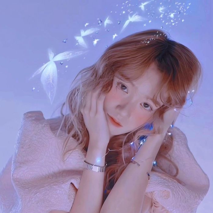 Mấy ai biết Phương Hoa lại theo học tại khoa Luật của trường Đại Học Quốc Gia Hà Nội. Không chỉ xinh đẹp, nhảy giỏi cô nàng còn có một thành tích học tập không thua kém ai.