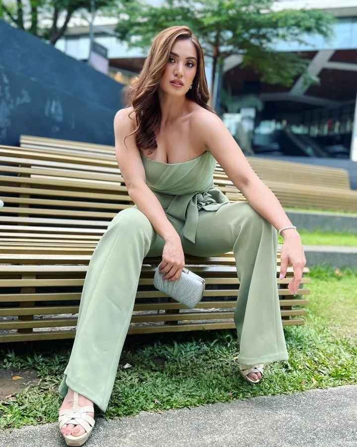 Sở dĩ Michele Gumabao có gương mặt khá Tây vì sinh ra ở Mỹ trong gia đình gốc Hoa.