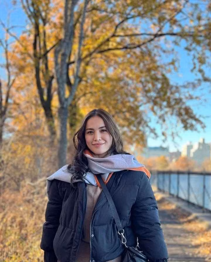 Do là dân thể thao nên người đẹp sở hữu vóc dáng săn chắc, khoẻ khoắn.