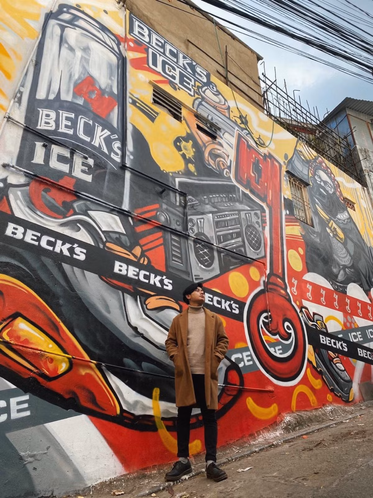 Bức tường Beck’s Ice dựa trên cảm hứng nghệ thuật đường phố và ý tưởng từ màn kết hợp giữa rap hiện đại và hát bội truyền thống trong clip mới nhất của Beck’s Ice và rapper Binz.